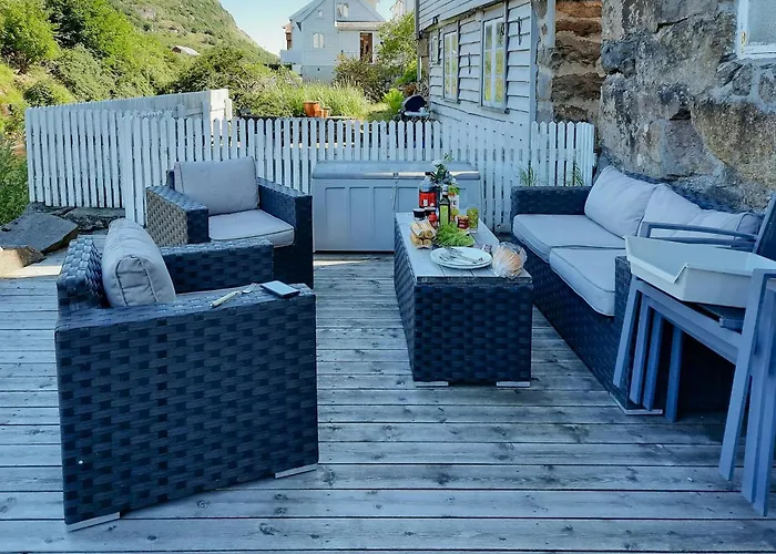 Traditional House With Personal Decor Ferienhaus Hauge (Sokndal)