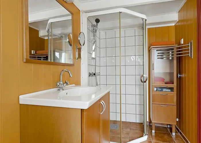 Дом отдыха Traditional House With Personal Decor *