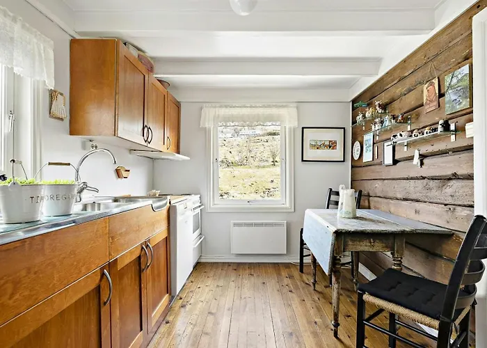 Traditional House With Personal Decor Ferienhaus Hauge (Sokndal)