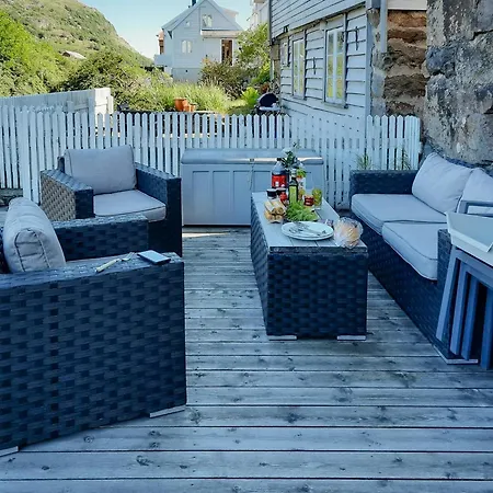 Traditional House With Personal Decor Feriehus Hauge (Sokndal)